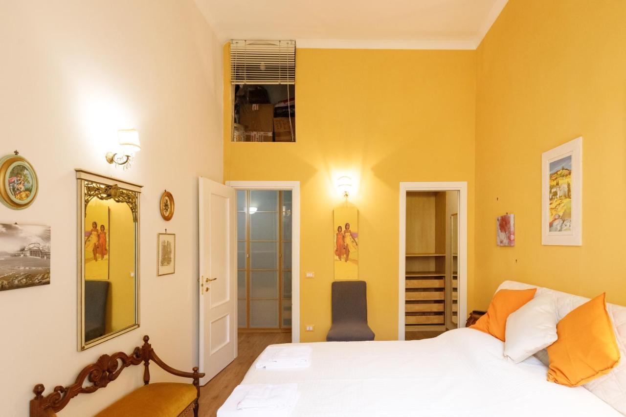 Duomo 77 - In The Heart Of The Historical Center By Elite Villas Napoli Dış mekan fotoğraf